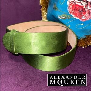 Sale 🔥 Alexander McQueen Green Satin Leather Belt. Large